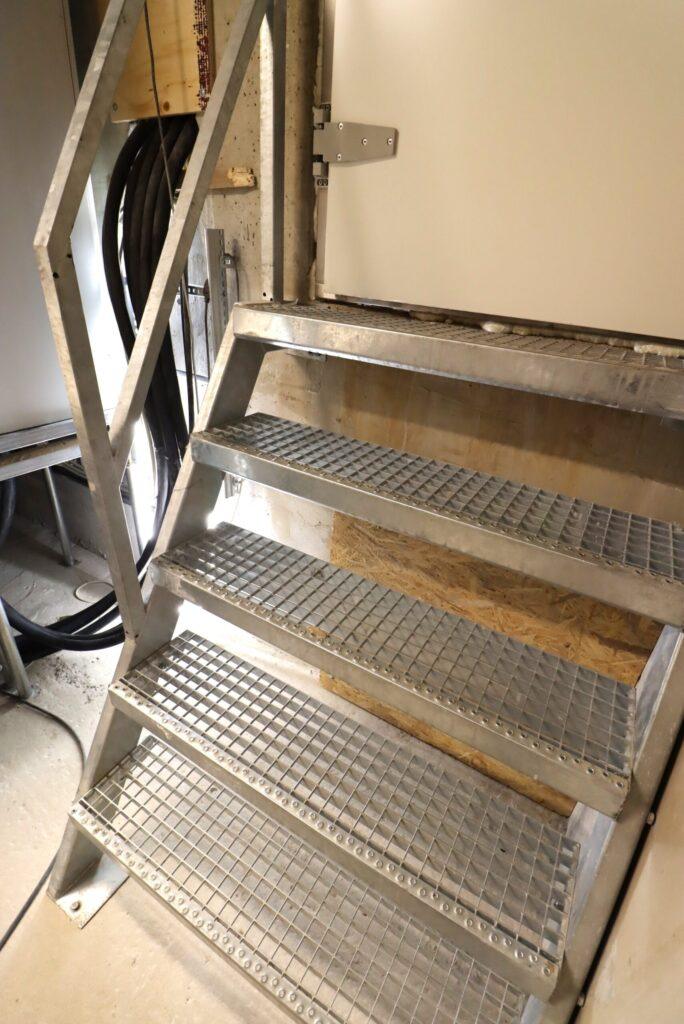 horganyzott egyeneskaru lepcso 2